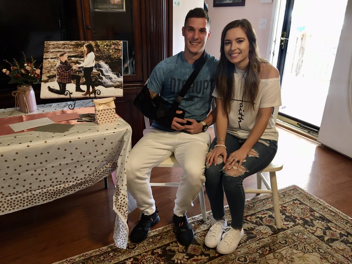 AliciaAODonnell's tweet photo. Showering these kids with wedding gifts! Thank you Karen and Laura! One summer...two weddings! Excited!! (and broke 😂) #LetTheJamesBegin #GettingMurrayd https://t.co/uSOkVKHlnH