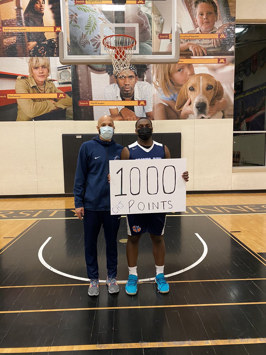 I want a congratulate <a href="/DerekBurgess_1/">Derek Burgess</a> on scoring his 1000th career point! This kid is a warrior, who has had a great career! We are so proud of him and his accomplishments on and off the court.