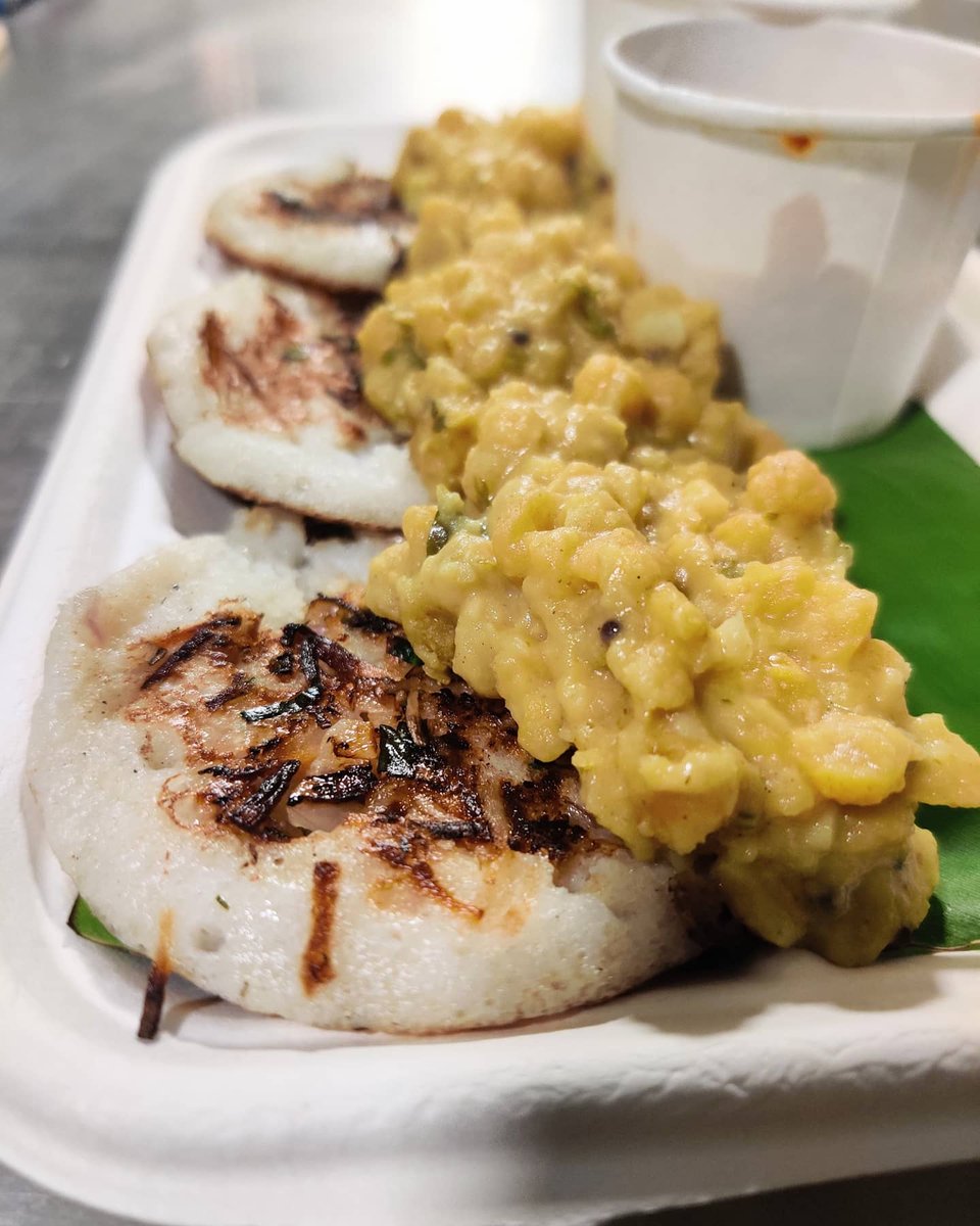 HerbsnSpices1's tweet photo. Sri Lankan Menu 
Prawn in fusion sauce
Chilli dal with mini dosa
Kadala masala with coconut rotti
Mutton roll
All at #fbaikitchen food truck by @HerbsnSpices1
@thefbai  . Come to @bar bank juhu to enjoy all this yummy stuff https://t.co/rSkzPTcrP3