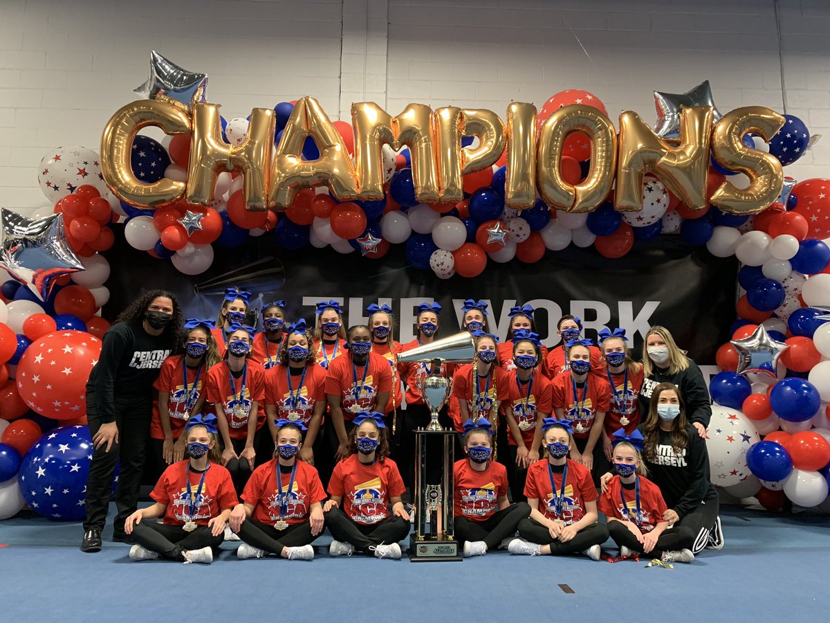 cjaknockout's tweet photo. WE DID IT! 2021 Small Senior 3 NCA National Champions! 💙❤️💙❤️ https://t.co/deD6RdW1Ej