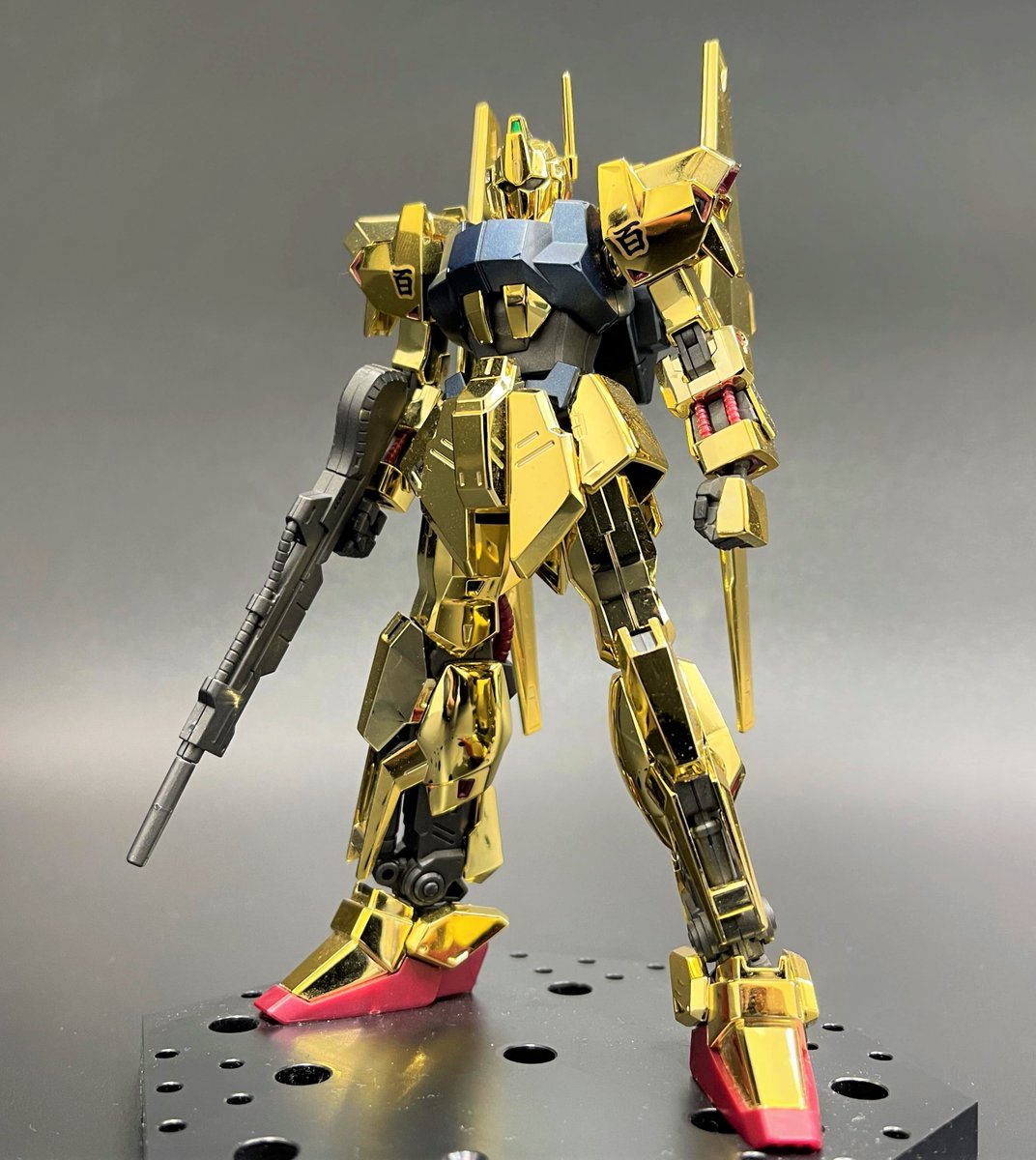 HG 1/144 ガンダムベース限定 百式[ゴールドコーティング]