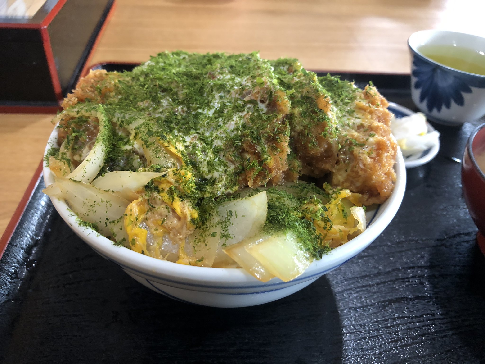 Twitter 上的 Kmk Pt 今日のランチ 美味しい 勝丼 天丼 成田市 弓田食堂 人気店 コロナに負けるな 飲食店応援 T Co Htmb7dut10 Twitter