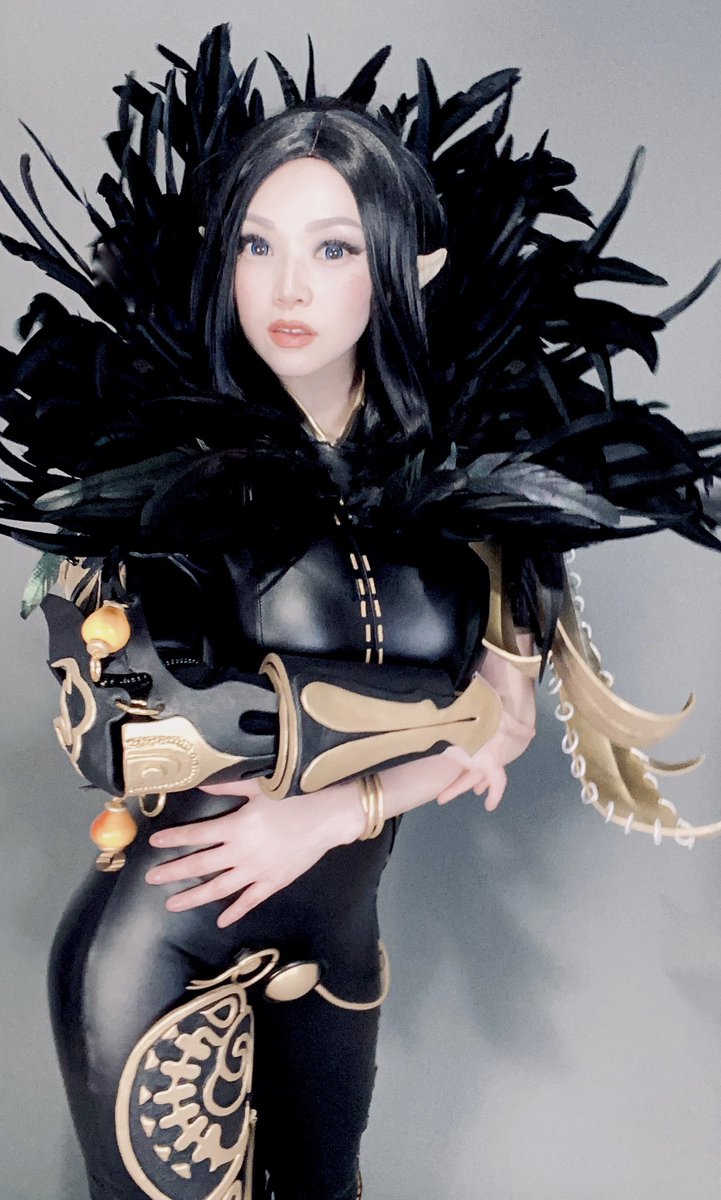 VampyBitme's tweet photo. Evil feels better ๐
Finished my cosplay of Jin Seo Yeon (Jinsoyun) from Blade & Soul Revolution. Canโt wait to get shots in this costume :D Just a peek for now ๐ค
Download BNSR
https://t.co/nSDqAeaLL7
#RevengeAwaits #bnsr #netmarble #ad https://t.co/eFWAybtfl4
