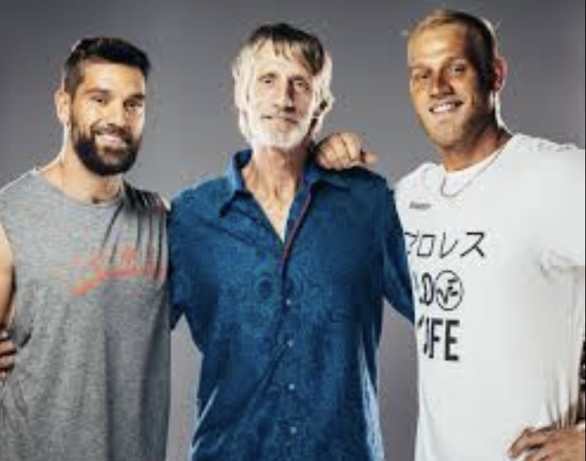 TheIronClawCas1's tweet photo. Tune in Tuesday as our dad, Kevin Von Erich, responds to Lance Vaughnโs new book, addresses his Twitter absence, and tells some good road stories from the good ole days.
#clawcast #ironclaw #vonerich https://t.co/56Z7Tq2awx