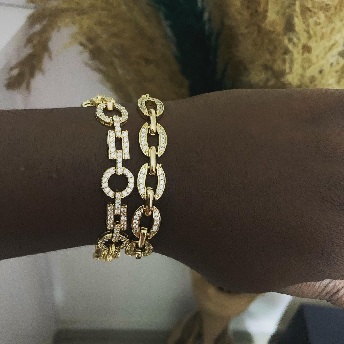 Yetunde_miami's tweet photo. @_Taaooma I sell quality and affordable jewelry check on ig @adukes_collectionz https://t.co/hk4ipI2a0B