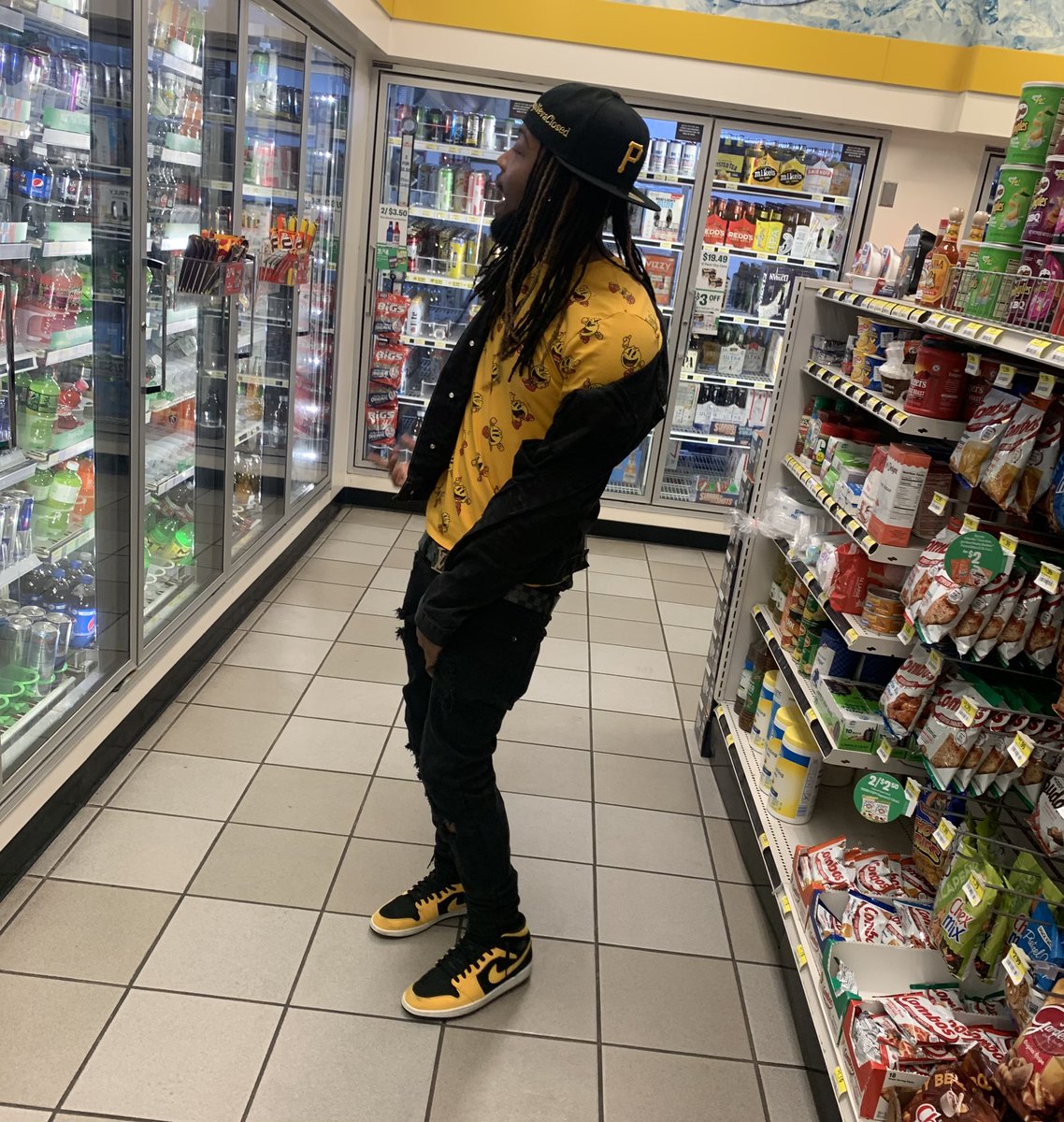 BlackSheepSpiff's tweet image. Im Saucin 🍝 Drip Like A Faucet 💧 They Love When I Stunt 💪🏾 You Can Call Me Steve Austin 
#TrapNevaClosed
#LLBT