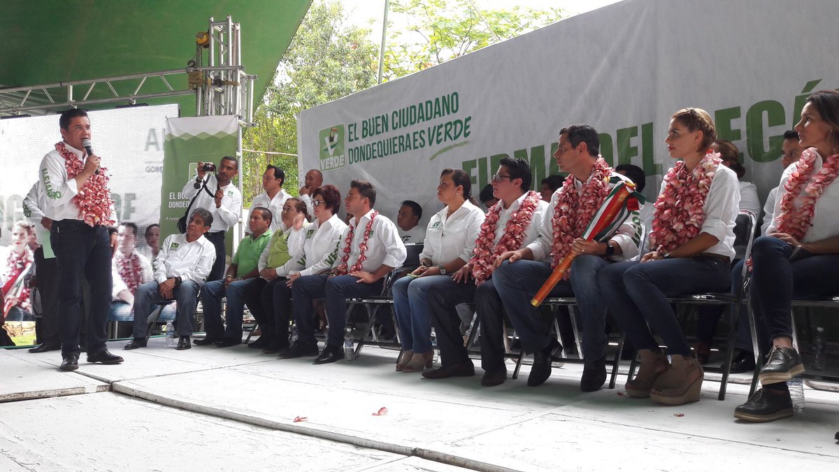 guieshoba's tweet photo. Gobernador @alejandromurat no se olvide del Decálogo Verde que firmó en presencia de los medios de comunicación y las oaxaqueñas y oaxaqueños que lo apoyamos durante su campaña. Aún hay tiempo de cumplir con los compromisos en favor del medio ambiente. https://t.co/JMckvpGajk