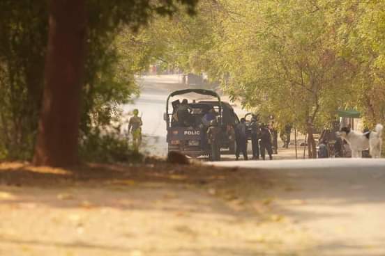 KyalEain's tweet photo. How dare terrorists opened gunfire in Bagan, ancient city of Myanmar!! Shot around 5times and a civilian injured. 

#Bagan
#UNESCO
#MilitaryCoupInMyanmar
#WhatsHappeningInMyanmar
#Mar7Coup

Photo - Crd https://t.co/VMsqAkDlYP