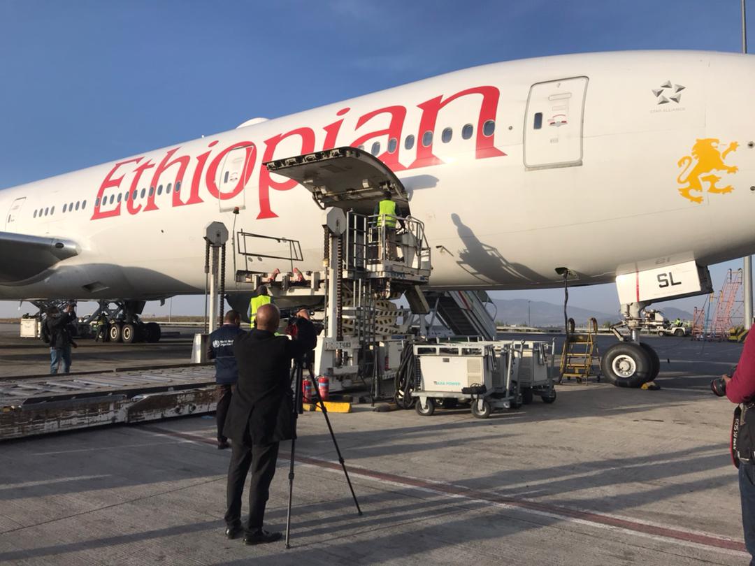 WHOEthiopia's tweet photo. 2.2 million #COVID19 vaccine doses from #COVAX have just arrived in Addis Ababa, Ethiopia 🇪🇹.  

A step towards increasing equal access to vaccines! #VaccinEquity 
 @WHO @Gavi @CEPIvaccines @UNICEF https://t.co/OEbnfCNggZ