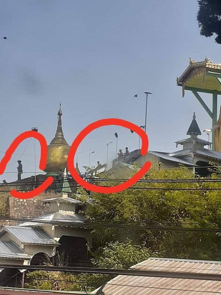 ChoSandarHtet1's tweet photo. Pagoda areas are not massacre area!!Terrorists stationed at Pagodas area to kill our Innocent civilians by pointing guns in Myeik around 10AM.(Myeik) 

#Mar7Coup
#MilitaryCoupInMyanmar
#WhatsHappeningInMyanmar https://t.co/iF4Iu1E0Fd