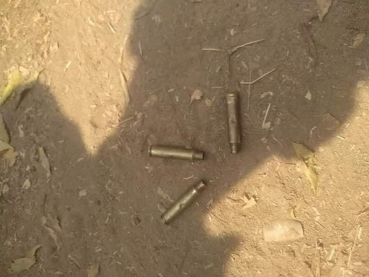 wintpyaepo's tweet photo. Real bullets used in #Bangan (our UNESCO heritage site) today. This is evidence with the pagoda as a backdrop. Take action on them, now!!
#WhatsHappeningInMyanmar
#Mar7Coup https://t.co/yFEIVq1Eh6