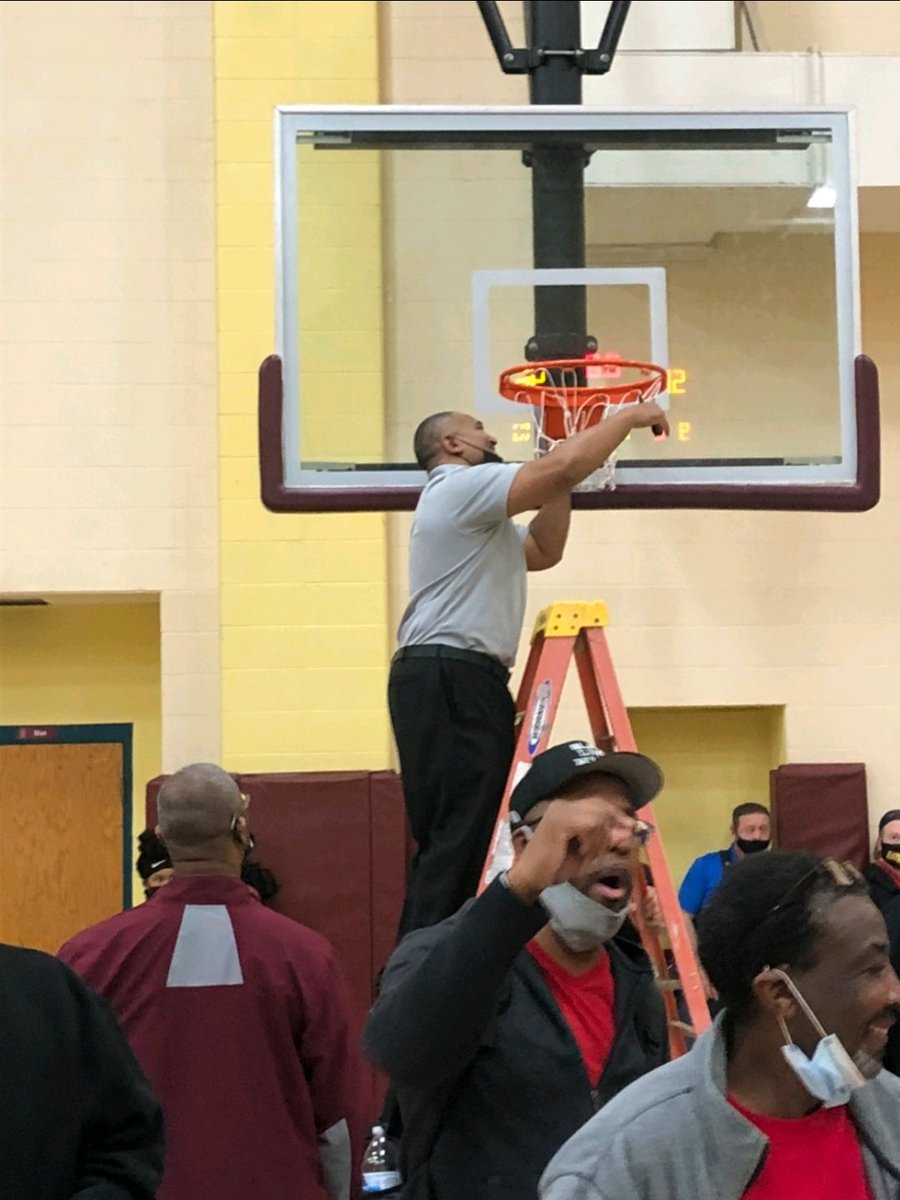 TindleyBoysHoop's tweet photo. I genuinely appreciate my Brothers/Staff for pouring into our young men every single day....Ed, Jordan and Delano...Much Love👊🏾💯 Marcel and Chief, I appreciate all that you do to sharpen these young fellas‼️Thank You‼️ Lets keep going‼️ #Soldiers #IronSharpensIron  @AskDelano https://t.co/O8NaaLWGPC