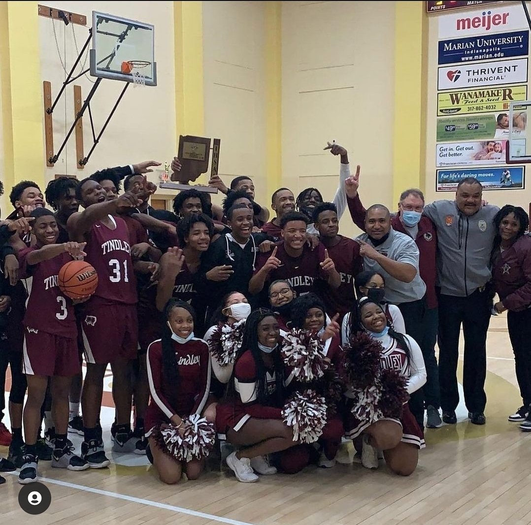 TindleyBoysHoop's tweet photo. I genuinely appreciate my Brothers/Staff for pouring into our young men every single day....Ed, Jordan and Delano...Much Love👊🏾💯 Marcel and Chief, I appreciate all that you do to sharpen these young fellas‼️Thank You‼️ Lets keep going‼️ #Soldiers #IronSharpensIron  @AskDelano https://t.co/O8NaaLWGPC