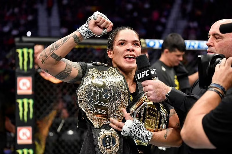 TheEliteMedia_'s tweet photo. 🟩Most wins in UFC history amongst women (14)
🟩Most wins in UFC title fights amongst women (9)
🟩Most consecutive UFC wins amongst women (12)

It's too easy for Amanda Nunes🔥🔥🔥 https://t.co/xv9kCM3mul