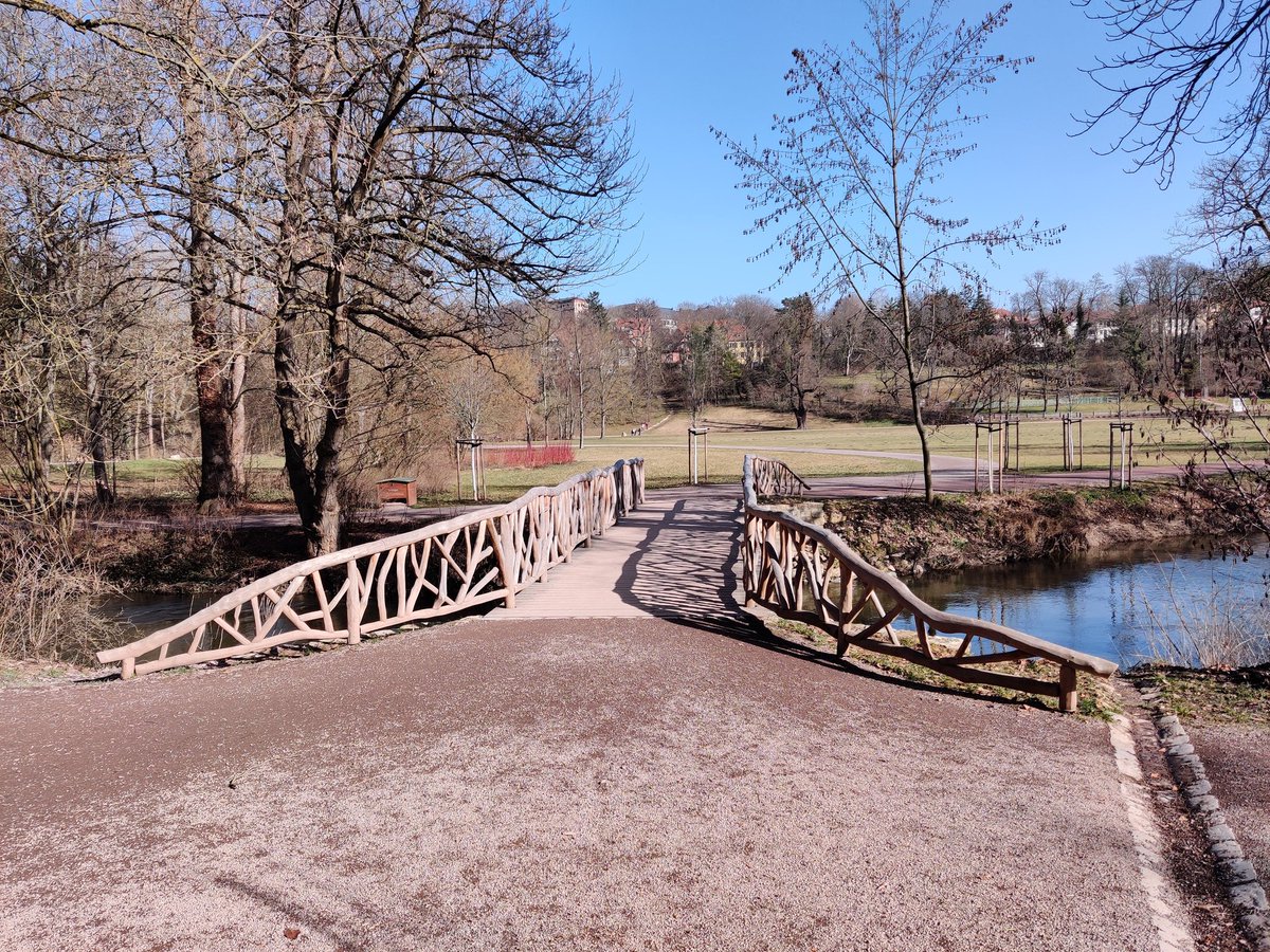 AbdullahDayo's tweet photo. Visited this place called Goethe's Garden House in Weimar where Johann Wolfgang von #Goethe lived and worked in 1776 which now belongs to UNESCO - World Heritage Site. Goethe wrote many famous poems when he lived in this house during literary movement in Germany.
#GermanDiary https://t.co/vgMnkVDuz0