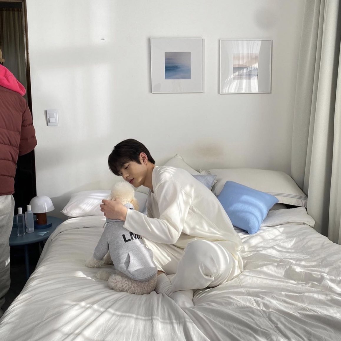 bominactivities's tweet photo. bomin and joy are the cutest 😭

☽˚｡⋆. #최보민 #BOMIN #골든차일드 https://t.co/lYinLCsBaB