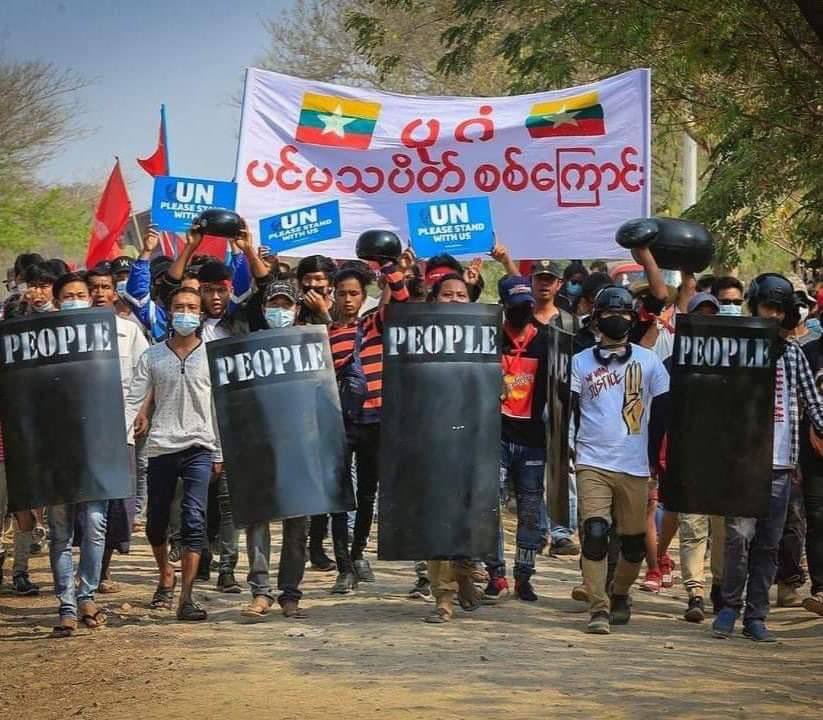 hannayuri_twt's tweet photo. Bagan is highly regarded as a holy place of Myanmar as well as a UNESCO World Heritage Site. Peaceful protesters were cracked down brutally today. Please help stop brutality upon innocent civilians. 
#WhatsHappeningInMyanmar
#Mar7Coup https://t.co/UG7Jco0gwL