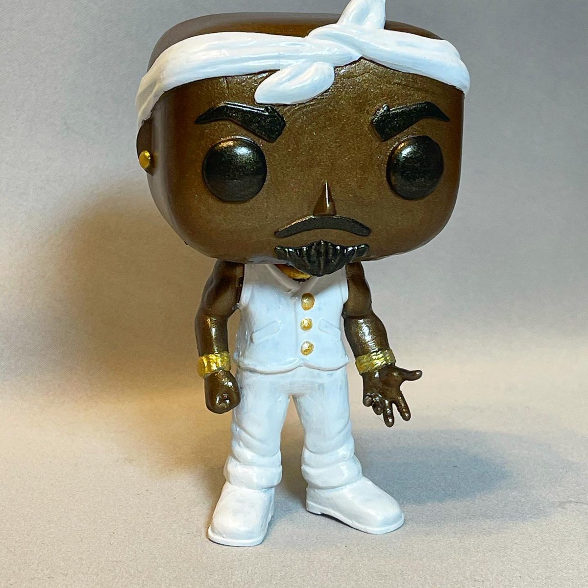 Kenzos_customs's tweet photo. 5” Custom FunkoPop 3D Printed Tupac Shakur “I Ain’t Mad Atcha” Edition Metallic #tupacart @2PAC #kenzos_customs @Elegoo_Official @funko https://t.co/JuWjDBOI1E