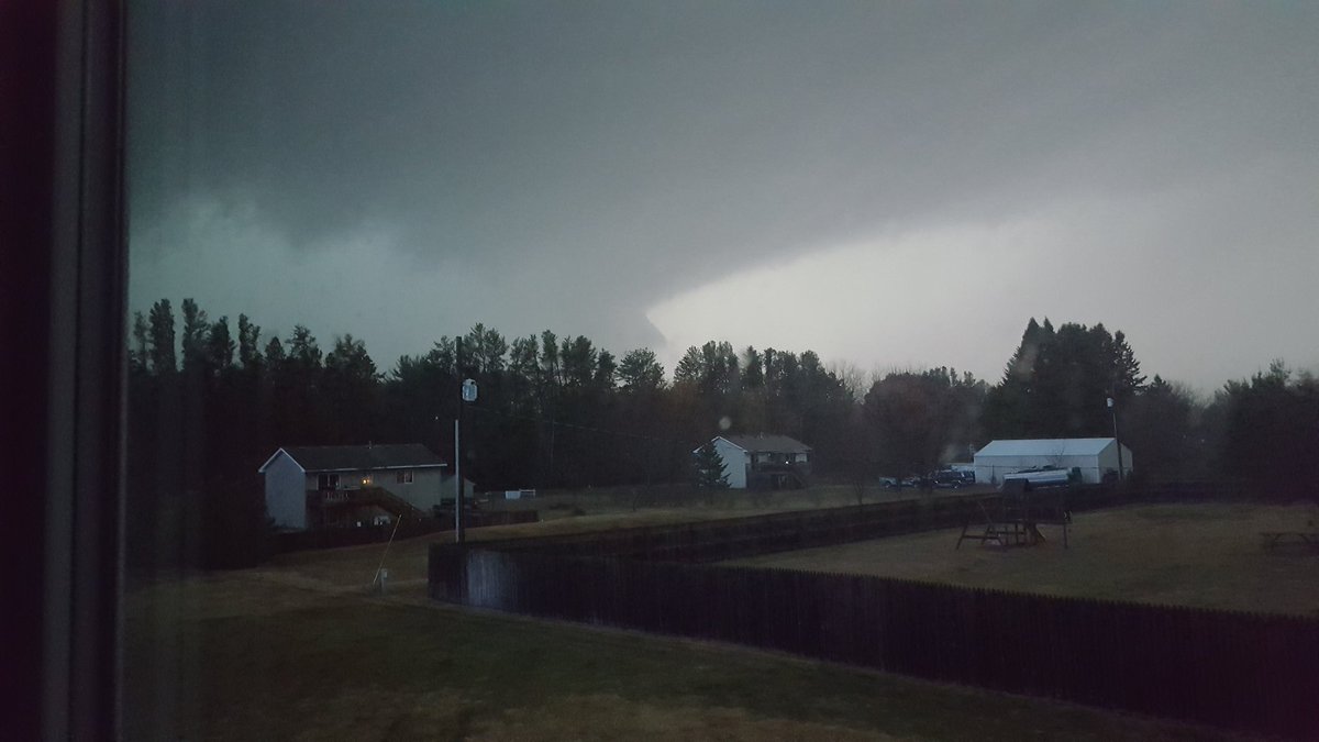 Derek Hasselberg tweet media