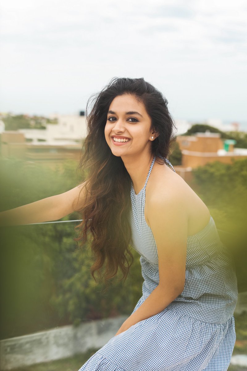 santoshsuprim's tweet photo. #TeamKeerthy ❤️❤️ https://t.co/WK3RhDdStQ