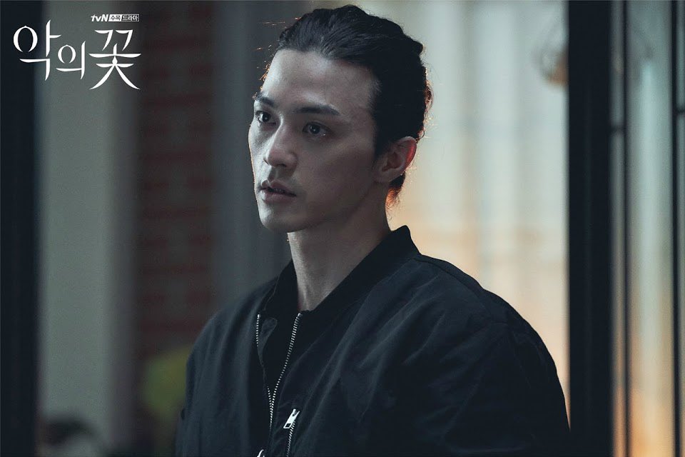 your opinion on: good looking bad guys in kdramas