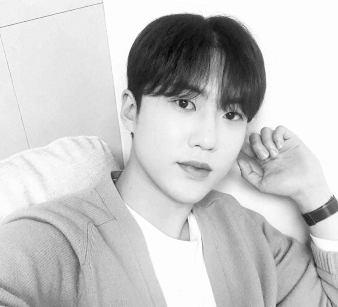 #종운

다가오는 화이트데이 여러분은 어떻게 마음을 전하시나요!!?

#화이트데이 #Whiteday 
#BLACK6IX #블랙식스 #BLACKPEARL #블랙펄 #RisingRisingB6  #떴다떴다블식이 
#JONGWOON