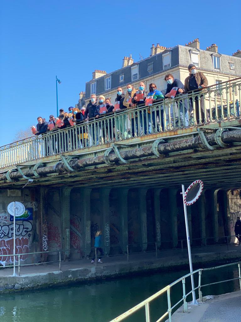 PSPANTIN's tweet photo. À #Pantin, on est #ToutesTousSurLePont pour faire de l’#IDF une région écologique et solidaire avec @AudreyPulvar &amp; @BertrandKern 😉🚀🌹🍀 @idf_encommun #Régionales2021 #AvecAudreyPulvar #IDFenCommun https://t.co/AKsSRLbsZc