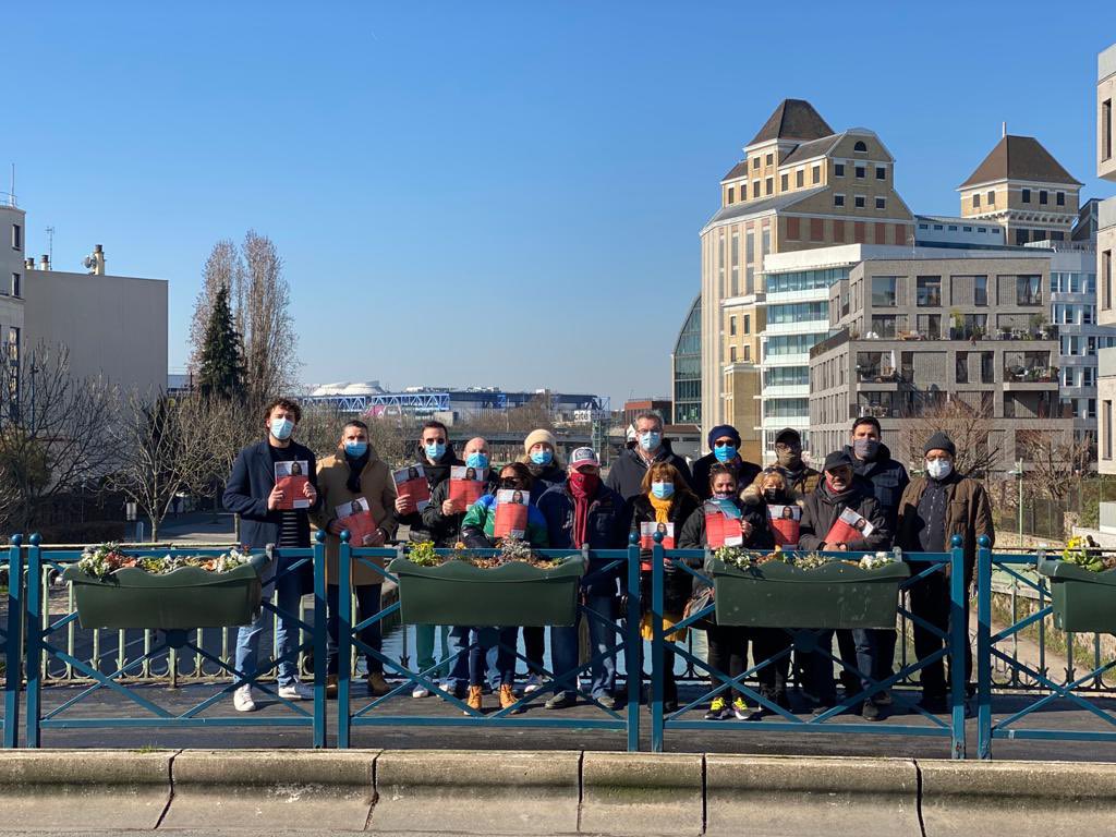 PSPANTIN's tweet photo. À #Pantin, on est #ToutesTousSurLePont pour faire de l’#IDF une région écologique et solidaire avec @AudreyPulvar &amp; @BertrandKern 😉🚀🌹🍀 @idf_encommun #Régionales2021 #AvecAudreyPulvar #IDFenCommun https://t.co/AKsSRLbsZc