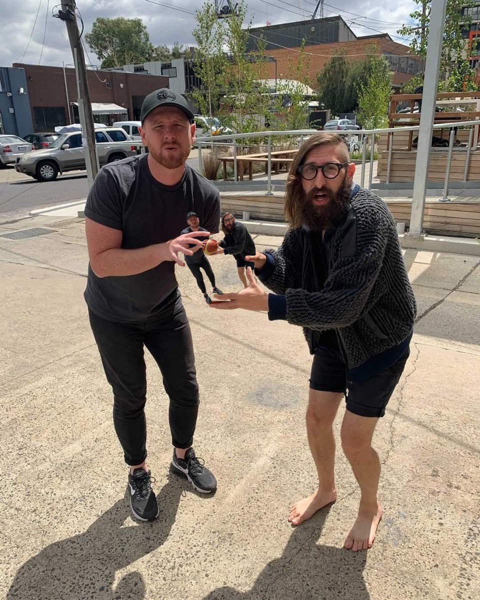 TheDampKnights's tweet photo. @AuntyDonnaBoys Bet you wish you were playing bet you wish you were playing basketball now, huh? now, huh? https://t.co/H42VQNVRw8