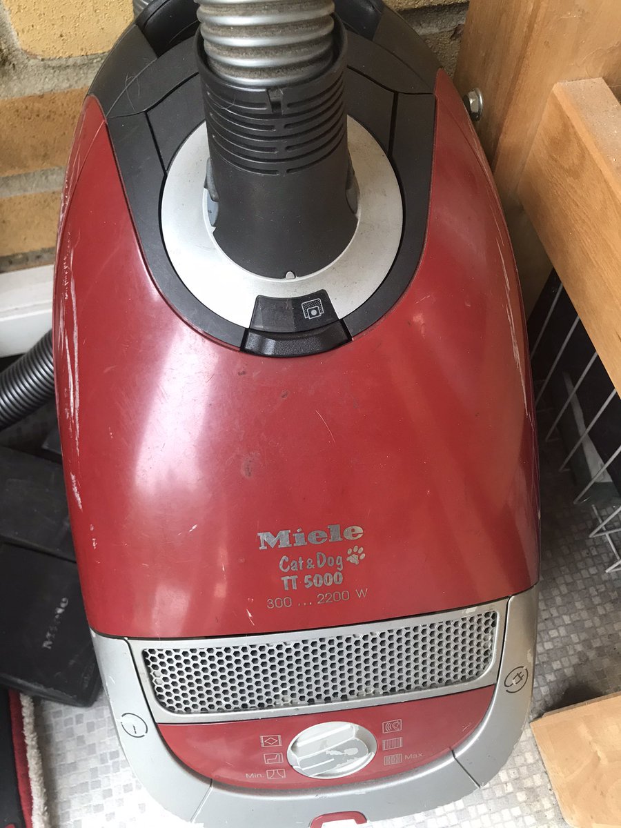 sandy118118's tweet photo. @Miele_GB here’s my battered 18 year old Cat & Dog vacuum it works as good as the day I first bought it! It’s part of the family!
#ObsessedWithQualityThatLasts https://t.co/zyTCltHXkd