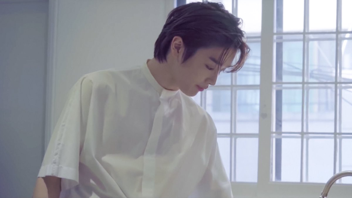 ไม่ได้เป็นคุณชาย เป็นคนบ้านๆ บ้านอยู่คังนัม