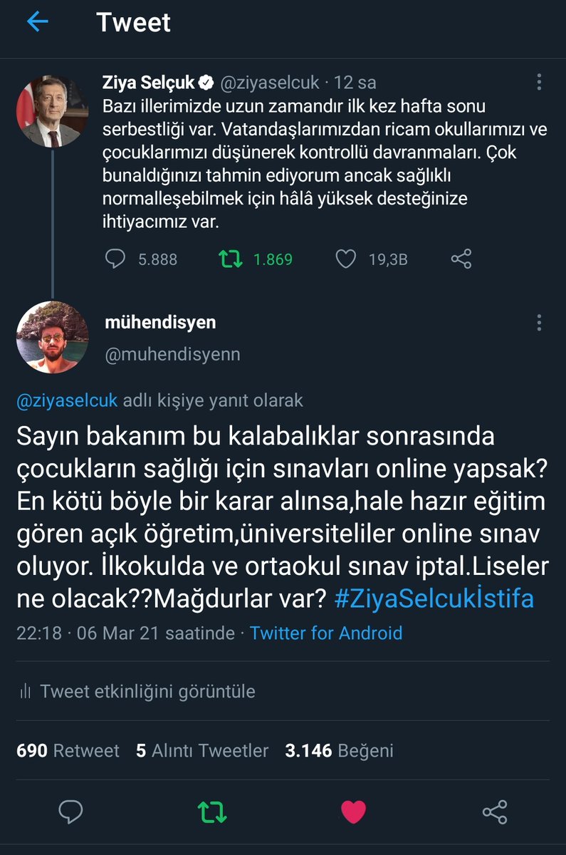 muhendisyenn's tweet photo. Ziya Selçuk'un Tweetinin altına Taksim meydanındaki yoğun kalabalığın videosunu cevap olarak video ile beraber yazdım. Videou 30 bin kişi izledi. Yine cevap alamadık ya. Soru sorduk yine cevap vermedi.
Yeni tagimiz bu arkadaşlar. Destek vereceğiz.. #ögrencilerölmekistemiyor https://t.co/tI1JSXdEh8