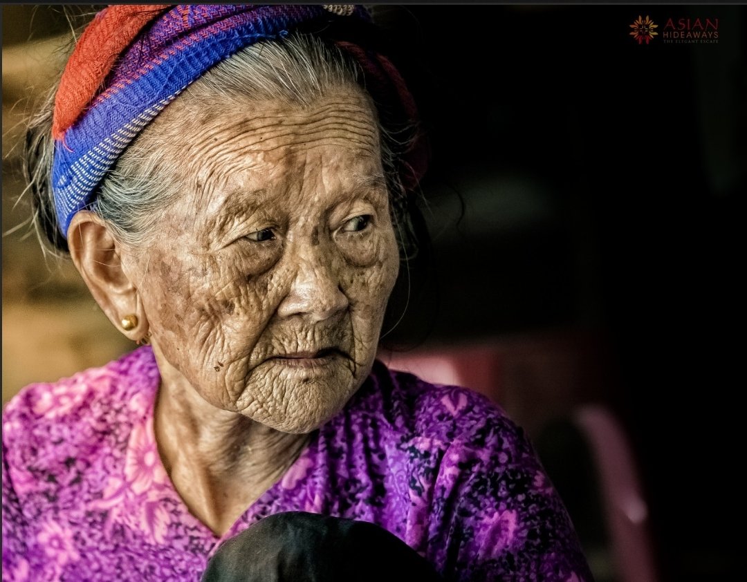 азиатские старухи. китайская бабушка. старая китайская женщина. пожилой китаец. старуха.