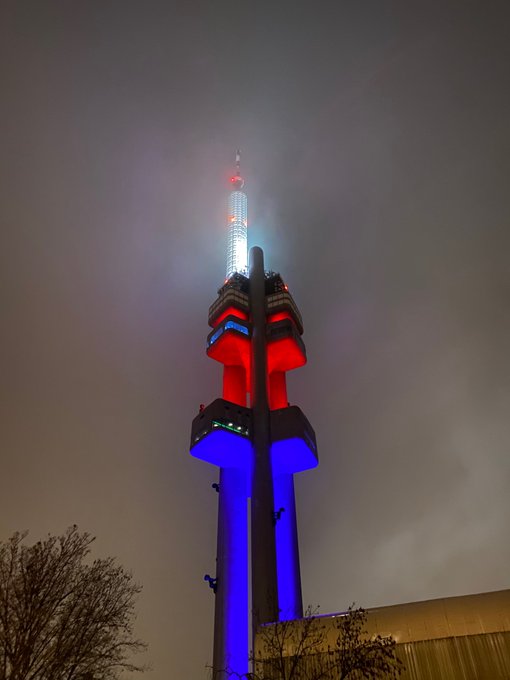 What is not to love about this tv tower ❤️🛸👽 https://t.co/Kf5aftX5YO<a href="/tag/vegan"class="tags"><span>#vegan</span></a><a href="/tag/smoothie"class="tags"><span>#smoothie</span></a>