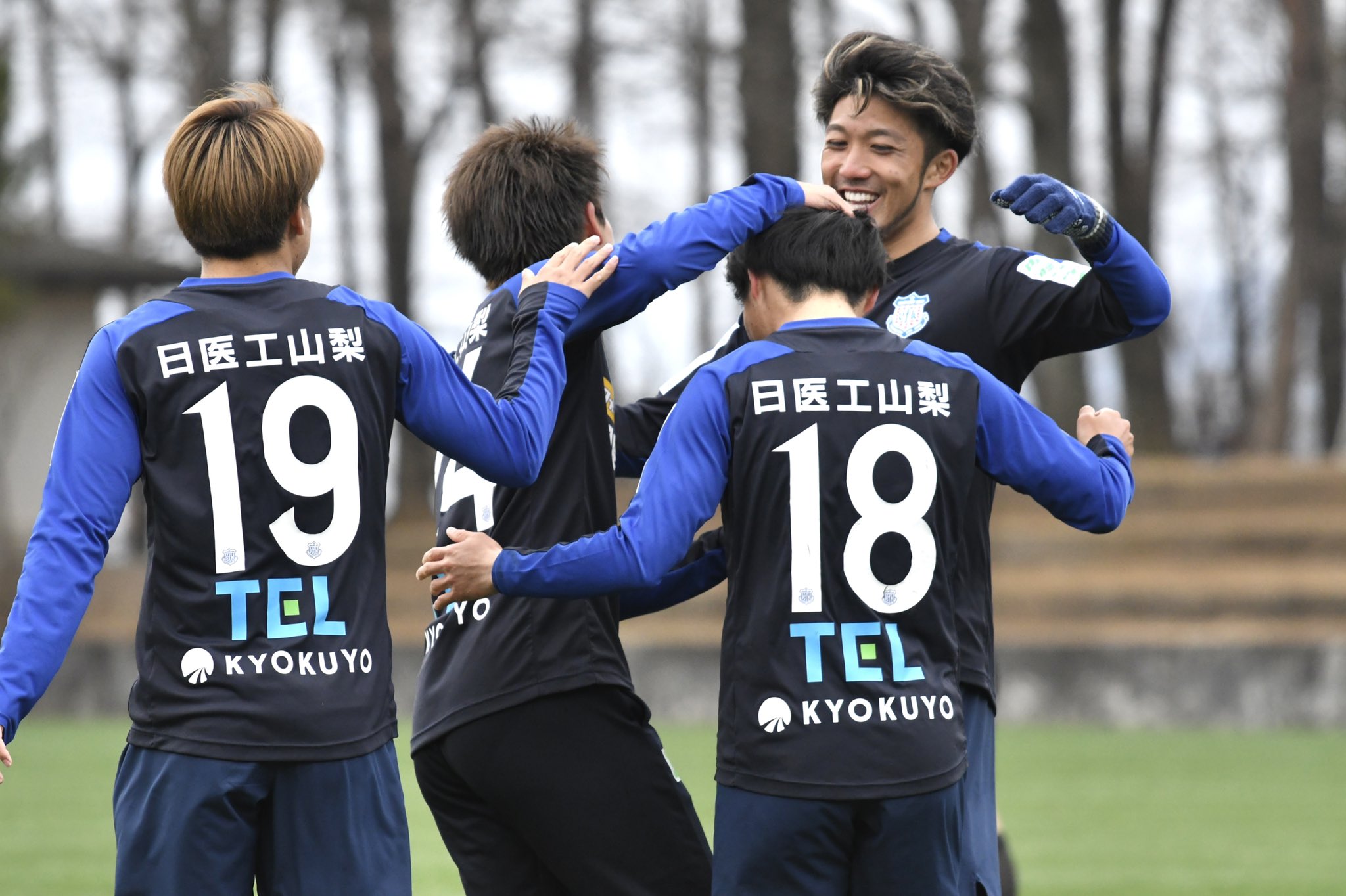 ヴァンフォーレ甲府 7 2 H 長崎戦18 00k O トレーニングマッチ 松本山雅fc 甲府2 1 0 1 0 0松本 得点者 野津田岳人 Gakutsanfre 選手 鳥海芳樹 Medishin19 選手 Vfk 未来へ Unite T Co Mccdcon0ik Twitter