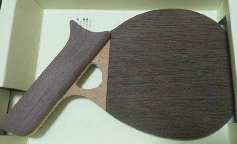 pingpong840's tweet photo. 発送作業の目処が経ちましたのでハンドソウラケットの販売を再開致しました！
残り半分ほどとなっております。
ご希望の方はお早めにお願いいたします。
#ガンブレード型
#Bayonet
#FIRELANCE
#第三のラケット
#ハンドソウ

https://t.co/CRPicu3e77 https://t.co/QlXm4bdVQR