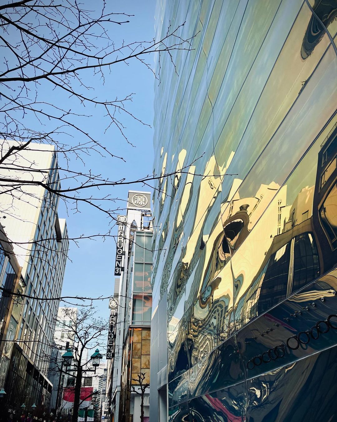unleashthegeek on X: Louis Vuitton Ginza Namikidori store in Tokyo,  reopening Mar 20 after 3 years of renovation. Photos by TECTURE MAG    / X