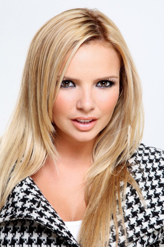 Day 9. Nadine Coyle from Girls Aloud. So so sexy.