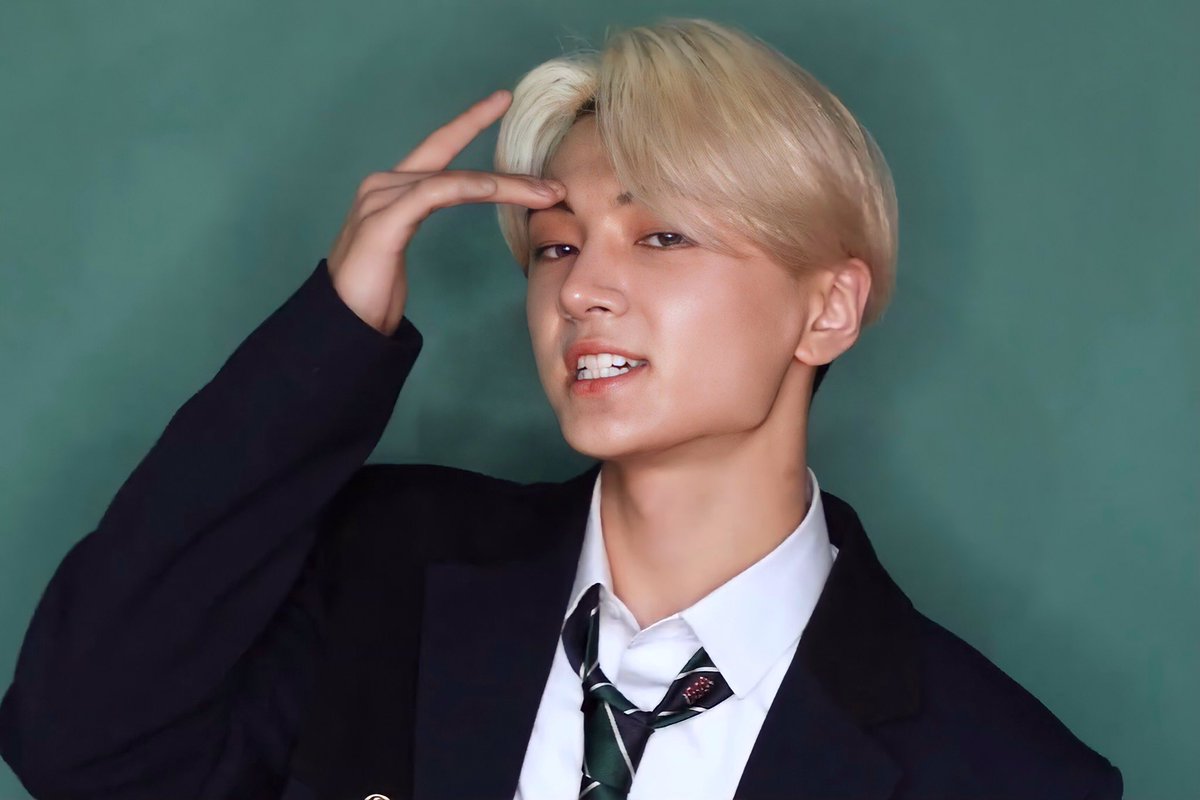 PJSL0VER's tweet photo. “LOVING CAN HURTS SOMETIMES”

a #jaywon tagalog au wherein park jongseong as the leader of the gang called ‘pen-x gang’ accidentally have a big trouble with their president of the campus yang jungwon who saw them fighting with their rival and then the next thing just happened. https://t.co/mHQJSEuDHW