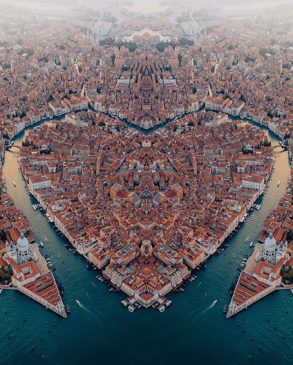 Beautiful Venice, Italy 😍  😍  😍  
📸 credits: Lennart Pagel Photography
#italydidit #NaturePhotography