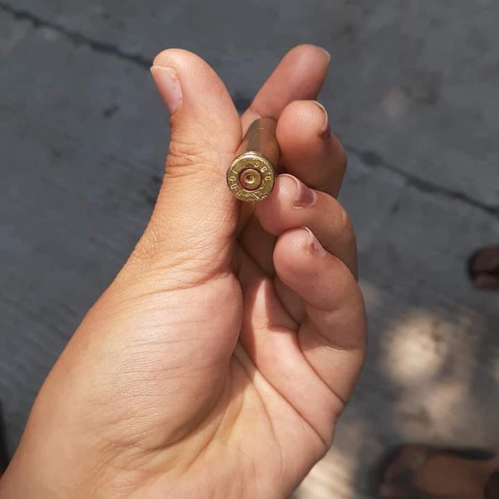 AyeChanChit5's tweet photo. Peaceful protestors in Tike Kyi strike was violently dispersed with real bullets by terrorists starting from 8:30AM. They also brutally beat people and dragged onto military truck - VOM.

R2P FOR MYANMAR
#WhatsHappeningInMyanmar  #Mar7Coup 
#CrimesAgainstHumanity 
... https://t.co/UIZU1sw2sL