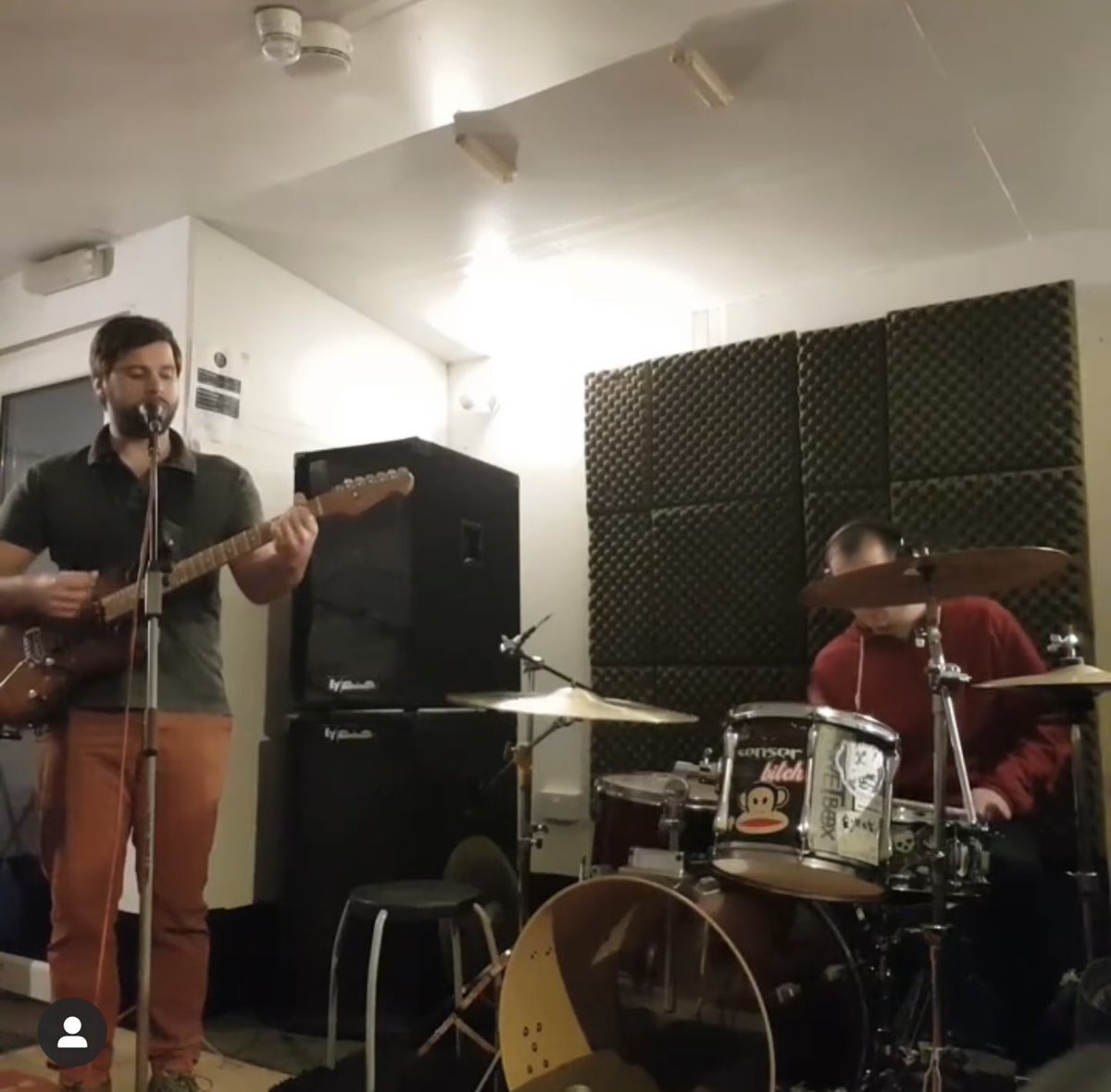 BonaFideStudio's tweet photo. Great to see @officalrefuge #band back in our #practiseroom 2 even if it’s only two of them out of 5!
Hope to see you and your #music soon in one of our #PractiseStudios.
02088839641
#livebandmusic #indierockband #newmusic https://t.co/SkksRREmYG