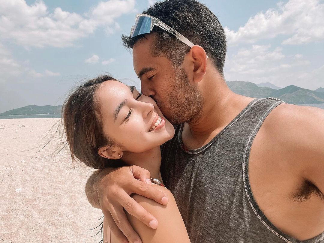 kowalerts's tweet photo. LOOK: Julia Barretto sweet birthday message to her boyfriend Gerald Anderson 

JULIA: "Everyday I celebrate you, but today I am extra grateful 🤍 Happy birthday my love, I am SO PROUD OF YOU." https://t.co/MIZk4HiLw6