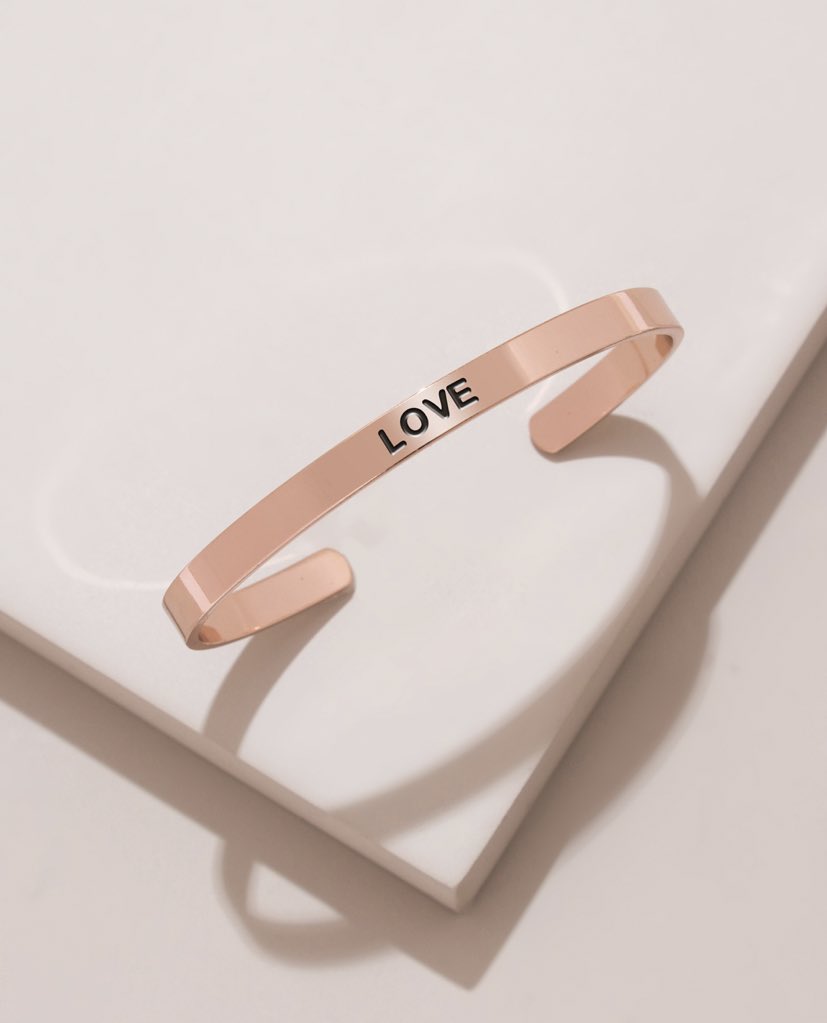 pipabella's tweet image. Rose Gold Karma Bangles are BACK ❤️

Shop here: bit.ly/3rjYoTf

#PipaBella #RoseGoldKarmaBangles #KarmaBangles #StyleStatement