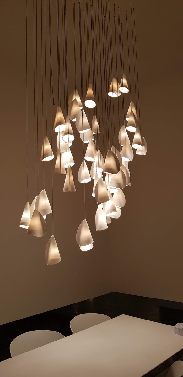 "Tienes todo lo que necesitas: empieza a hacer" - Austin Kleon.
--
#lighting #lights #light #lightingdesign #lightingdesigner #lightingsolutions #lightingideas #lightinginspiration #lightdesign #lightingdesigner #lightideas #lightidea #lightinspired #lightinstallationart