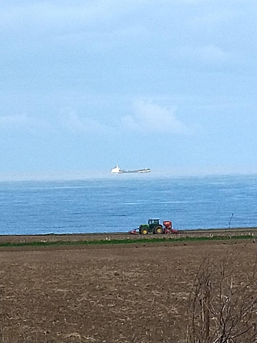 OwstonMichael's tweet photo. Another #FloatingShip off the #Norfolk coast 😃 https://t.co/aQ8y6c40j8