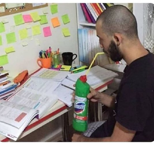 son gün kalmış ders çalışırken liseliler agalar Domestos için daha iyi geliyor beyni temizliyor #öğrencilerölmekistemiyor