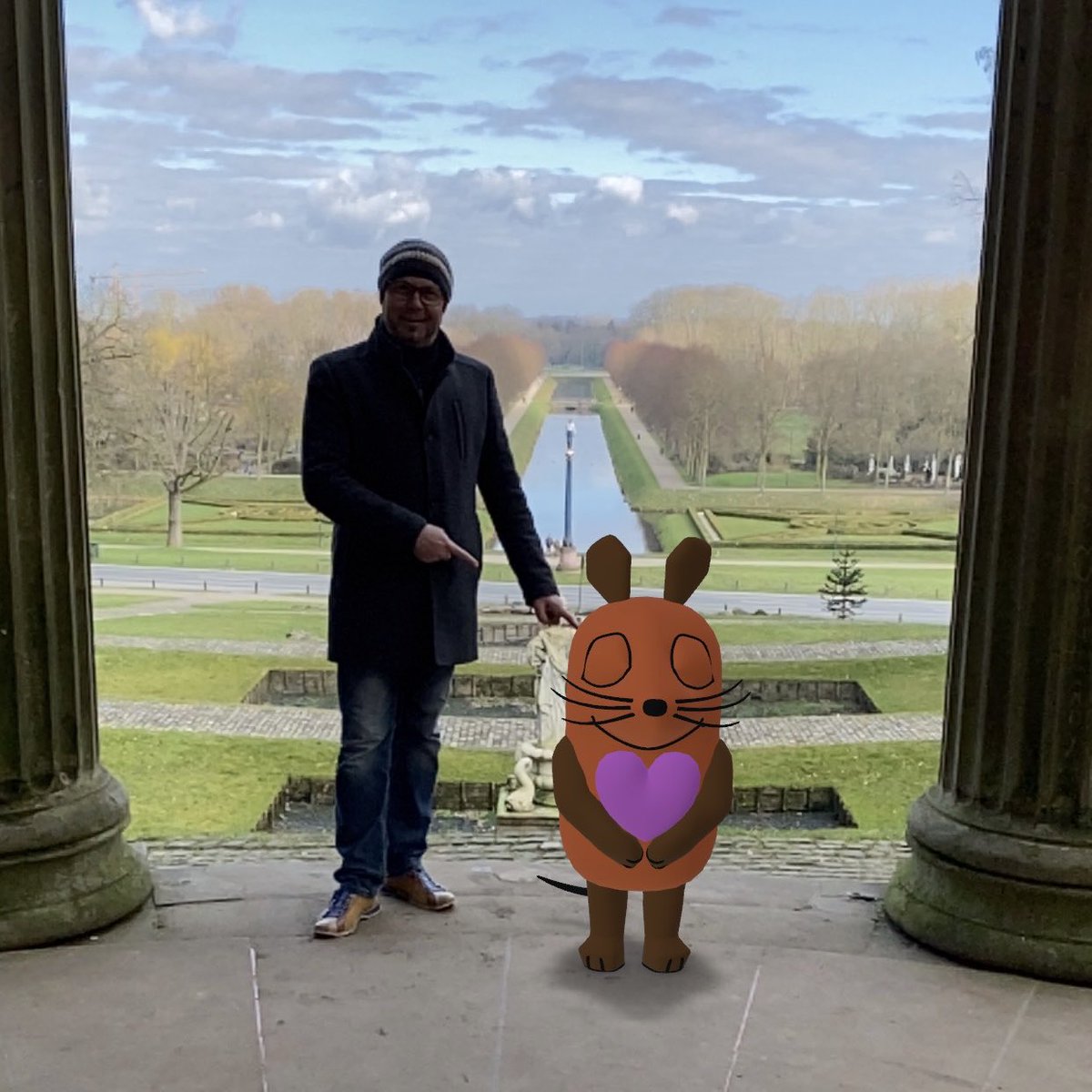 jagruen1's tweet photo. Heute ein Spaziergang #mitdermaus in Kleve. Liebe Grüße an ⁦@DieMaus⁩ https://t.co/oIAzSZ3poH