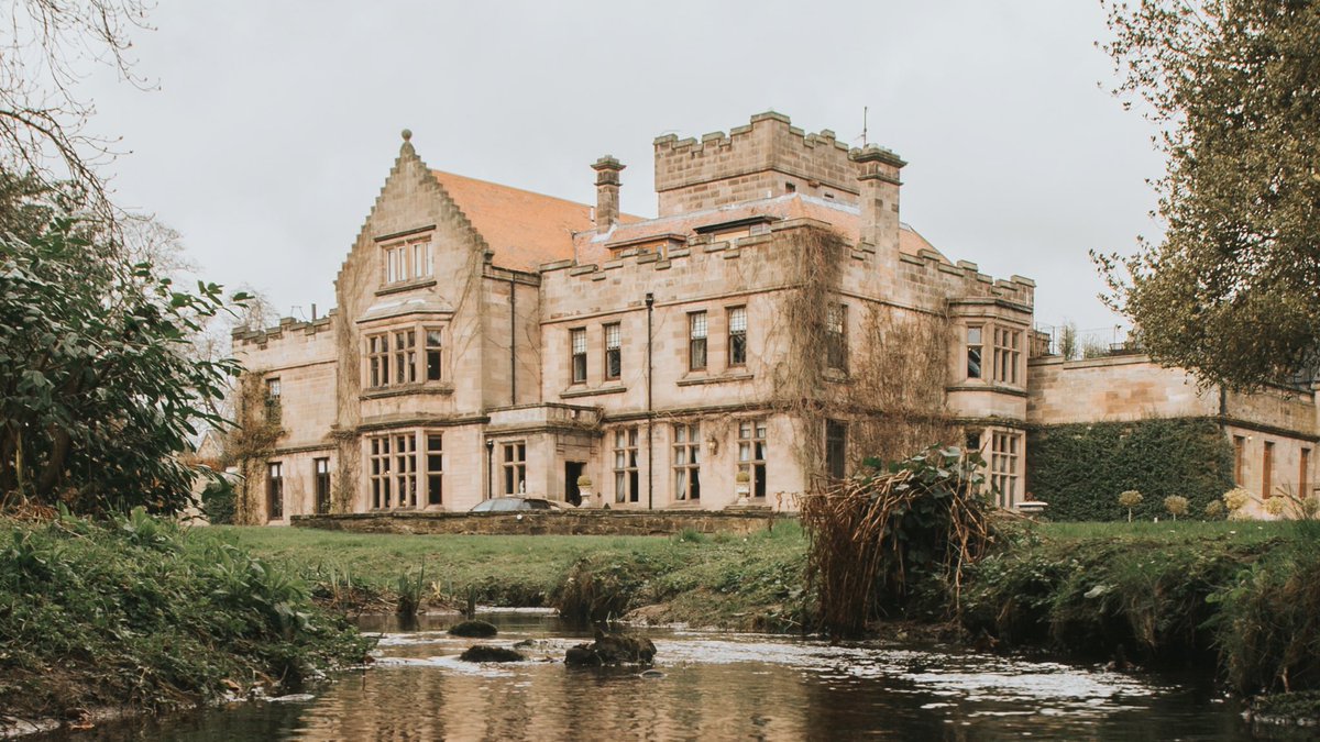 Entirely exclusive and seriously stylish, Ellingham Hall is the perfect two-night venue for couples to enjoy a wedding with their closest family and friends.