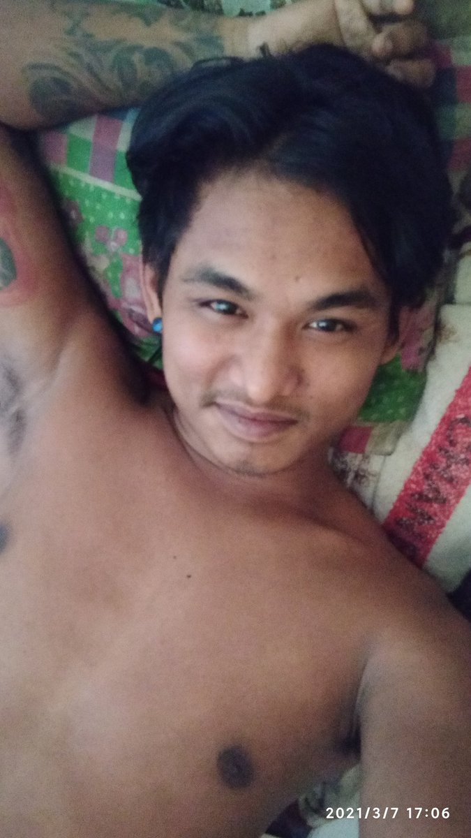 အခုမှ နိုးတယ် အချိန်ကညကင်းချိန်ပြန်ရောက်နေပီလေ ဘယ်တော့များမှ သေမှာလဲ မအလရယ် မနက်ပိုင် ပင်ပန်နေတဲ့ မင်းတို နောက်နေတွက် စောစောအိပ်ကြတော့ ညဘက်ကို ကိုကြီးတို့ တာဝန်ထား ငက်နေလဲ ကိုနိုင်တဲ့ဘက်က ရသလောက် အားတင်းထားကြ အရေးတော်ပုံ အောင်ရမည်😊